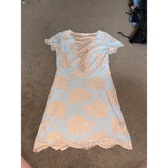 Dresses & Skirts - Storia Dress